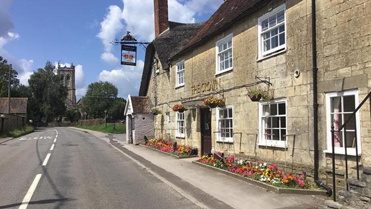 The Crown At Marnhull Hotel Sturminster Newton Exterior photo